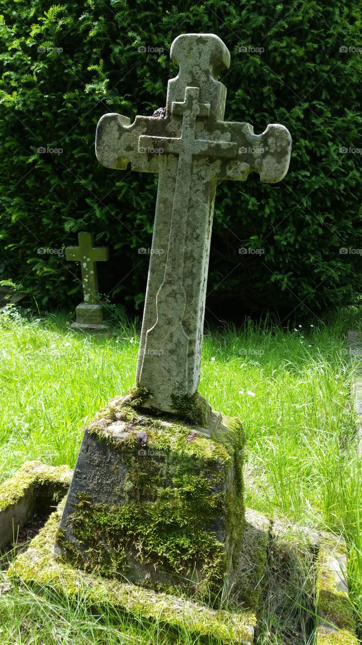 English cemetery
100 + years old graves
Some people think graveyard and cemetery mean the same, but, if we want to be a little nitpicky, we should say that graveyard is a type of cemetery, but a cemetery is usually not a graveyard. To understand the difference, we need a little bit of history.
From about the 7th century, the process of burial was firmly in the hands of the Church (meaning the organization), and burying the dead was only allowed on the lands near a church (now referring to the building), the so-called churchyard. The part of the churchyard used for burial is called graveyard, an example of which you can see in the picture.
As the population of Europe started to grow, the capacity of graveyards was no longer sufficient (the population of modern Europe is almost 40 times higher than it was in the 7th century). By the end of the 18th century, the unsustainability of church burials became apparent, and completely new places, independent of graveyards, were devised—and these were called cemeteries.
The etymology of the two words is also quite intriguing. The origin of "graveyard" is rather obvious; it is a yard filled with graves. However, you might be surprised to hear that "grave" comes from Proto-Germanic *graban, meaning "to dig", and is unrelated to "gravel".
Of course, the word "cemetery" did not appear out of the blue when graveyards started to burst at the seams. It comes from Old French cimetiere, which meant, well, graveyard. Nevertheless, the French word originally comes from Greek koimeterion, meaning "a sleeping place". Isn't that poetic?