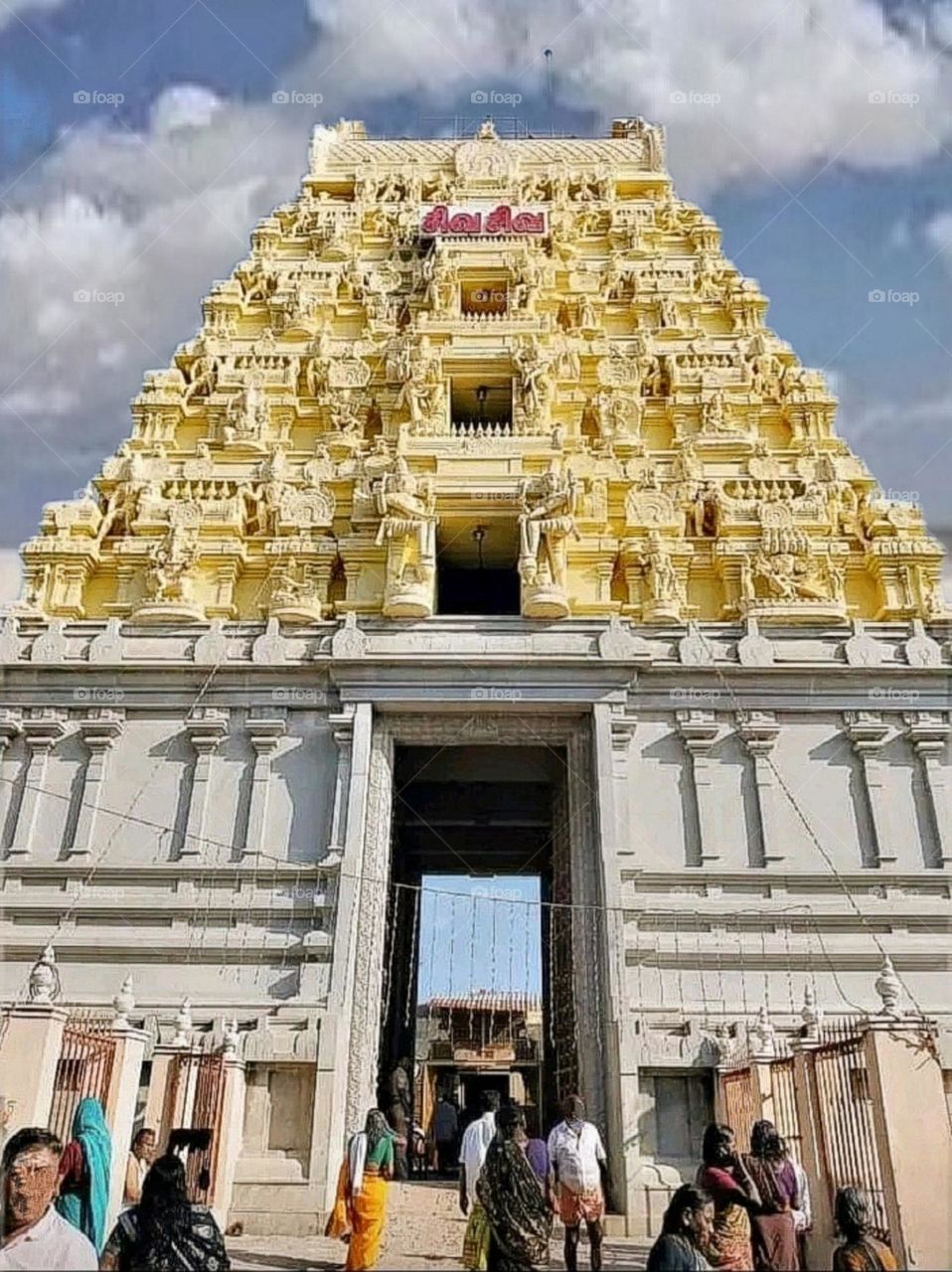 A most beautiful and attractive view of the tample.