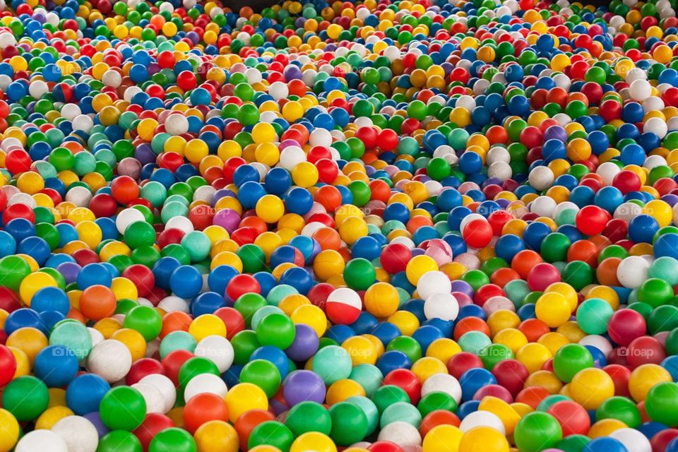 Children's ball pit