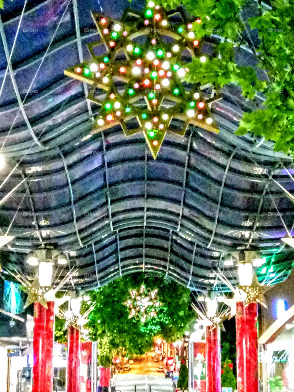 Christmas Lights in the Mall !