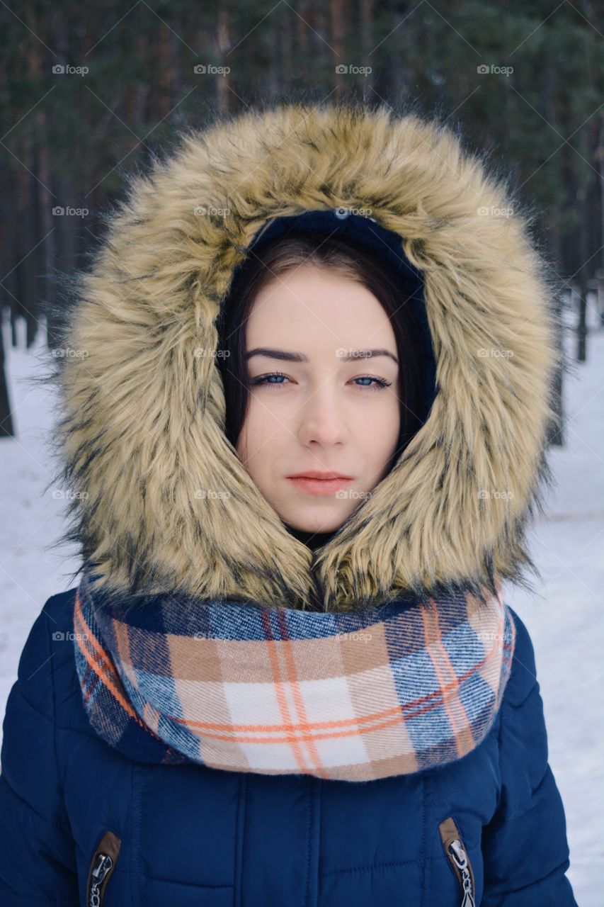 Winter fashion portrait young girl