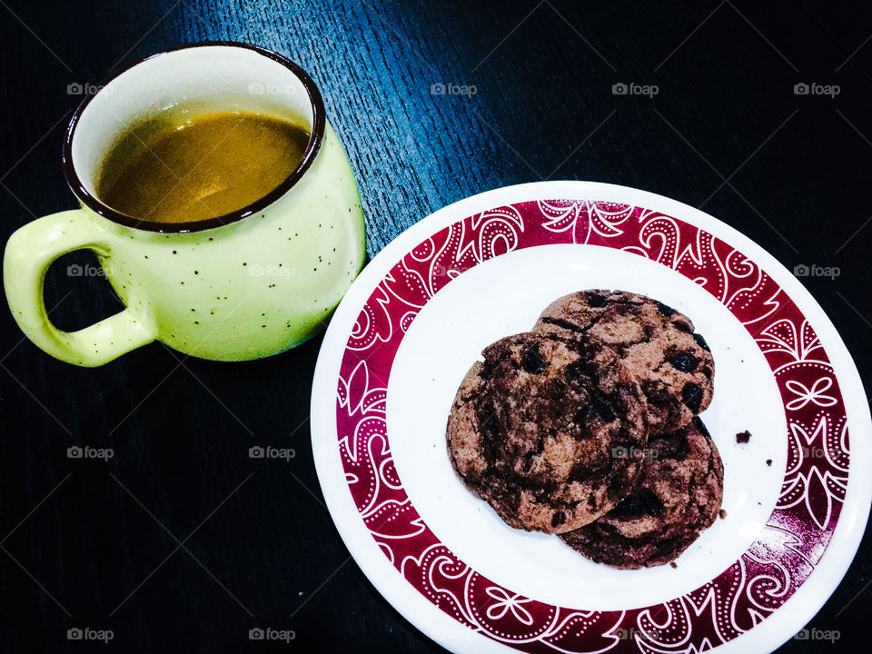 Cookies and drink..