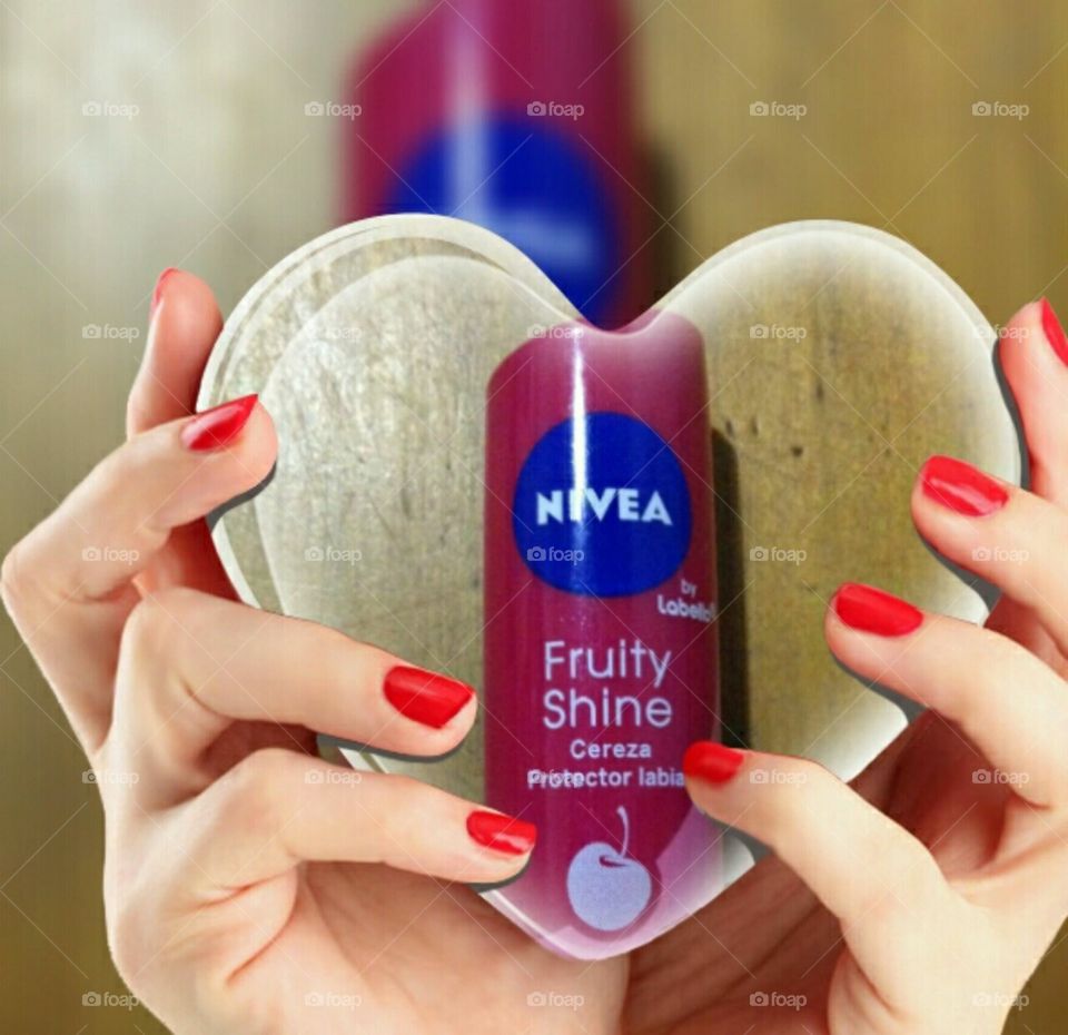 just upload a new photo to the   extract mission by nivea 💜❤🚀🚀