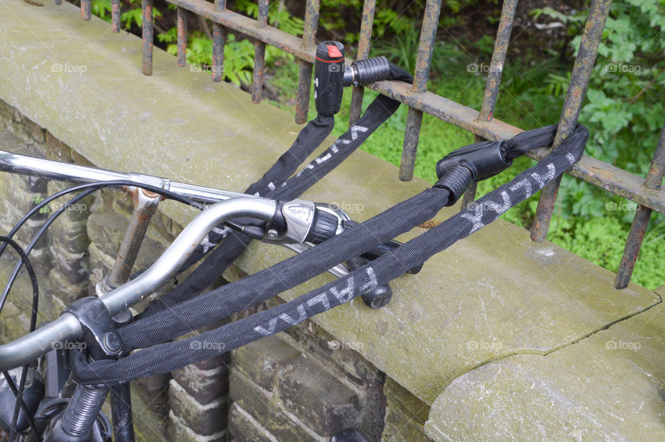 How To Lock A Bicycle