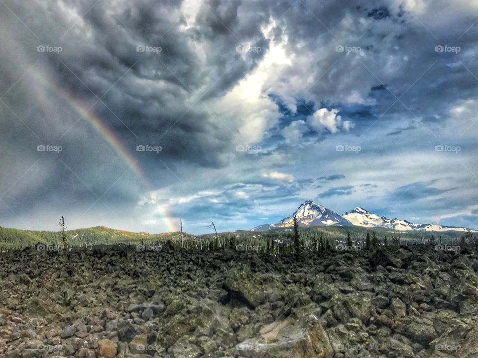 Rainbow In The Mountains 