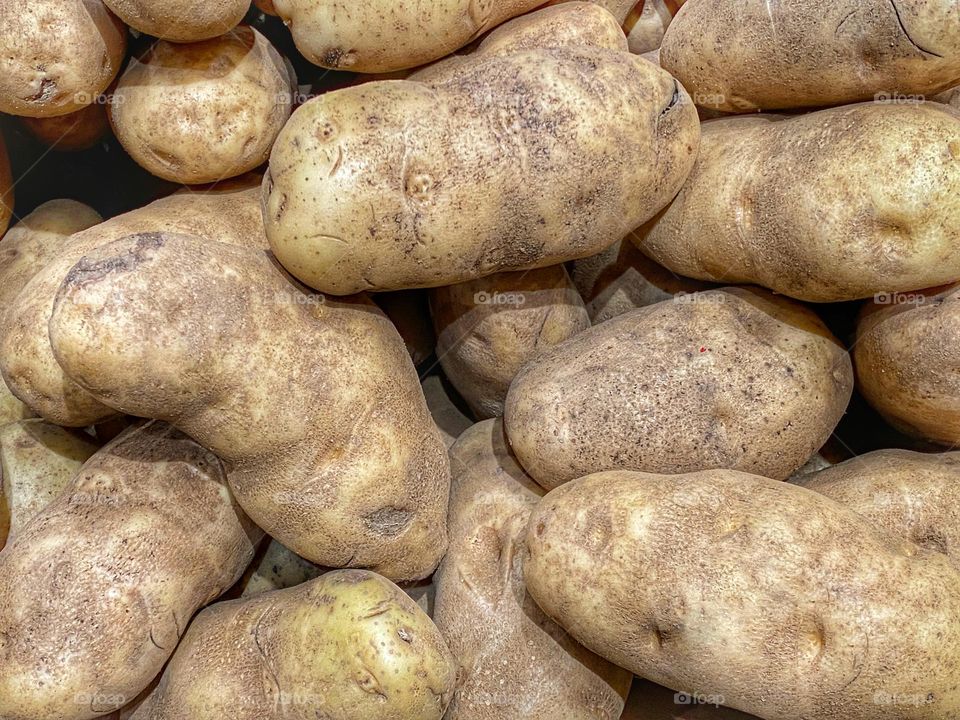 Russet potatoes 