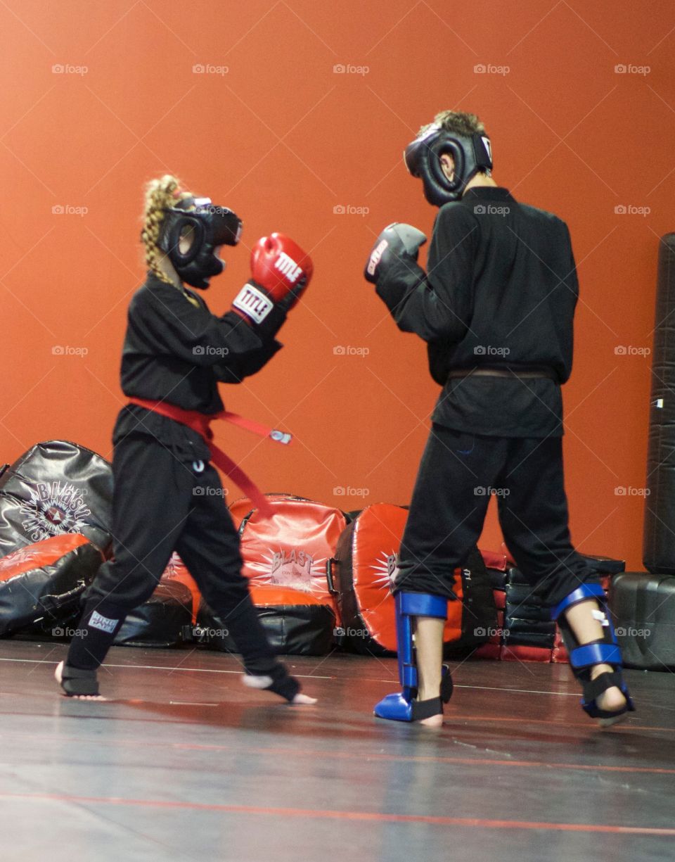 Girl kickboxing MMA 