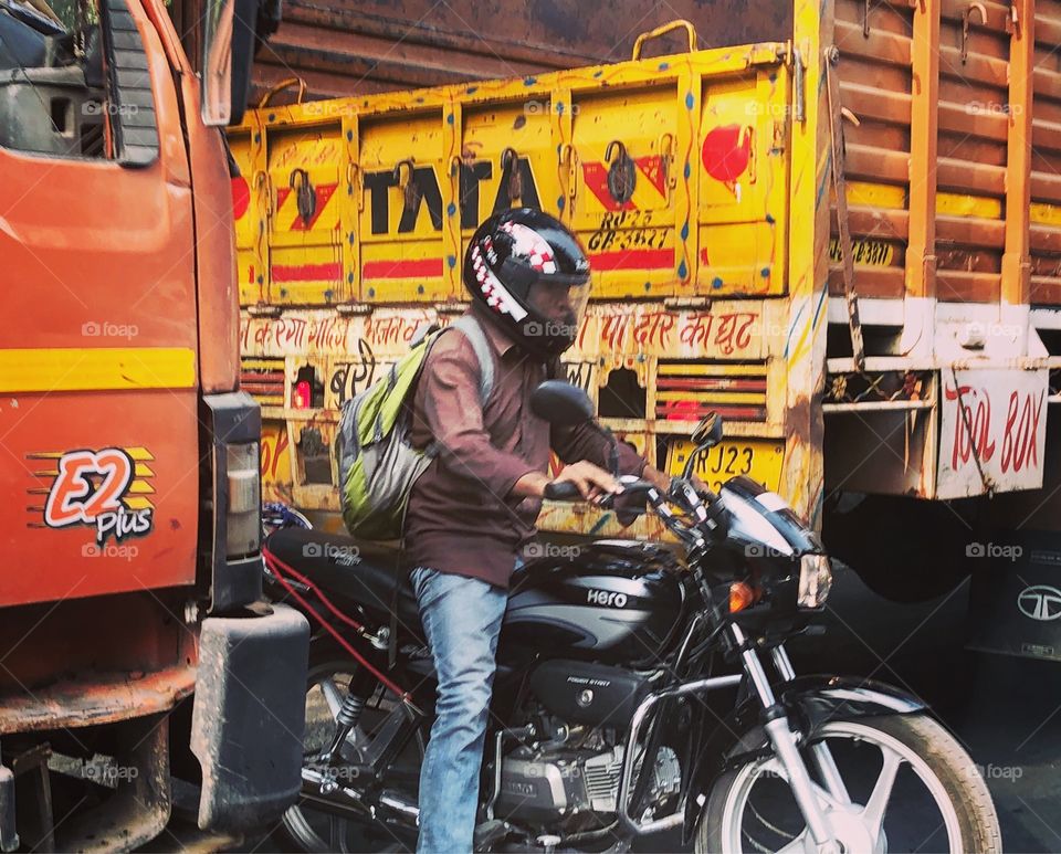 Crazy traffic in Delhi 