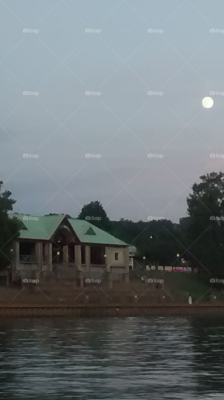 Full Moon Over Clarksville