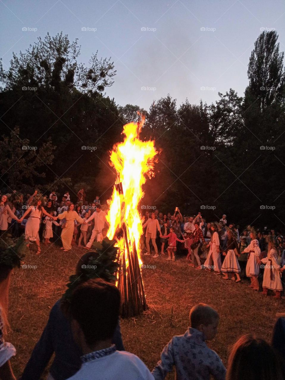 Introducing the crowds revolution! Ivana Kupala holiday, folk festivals around the fire