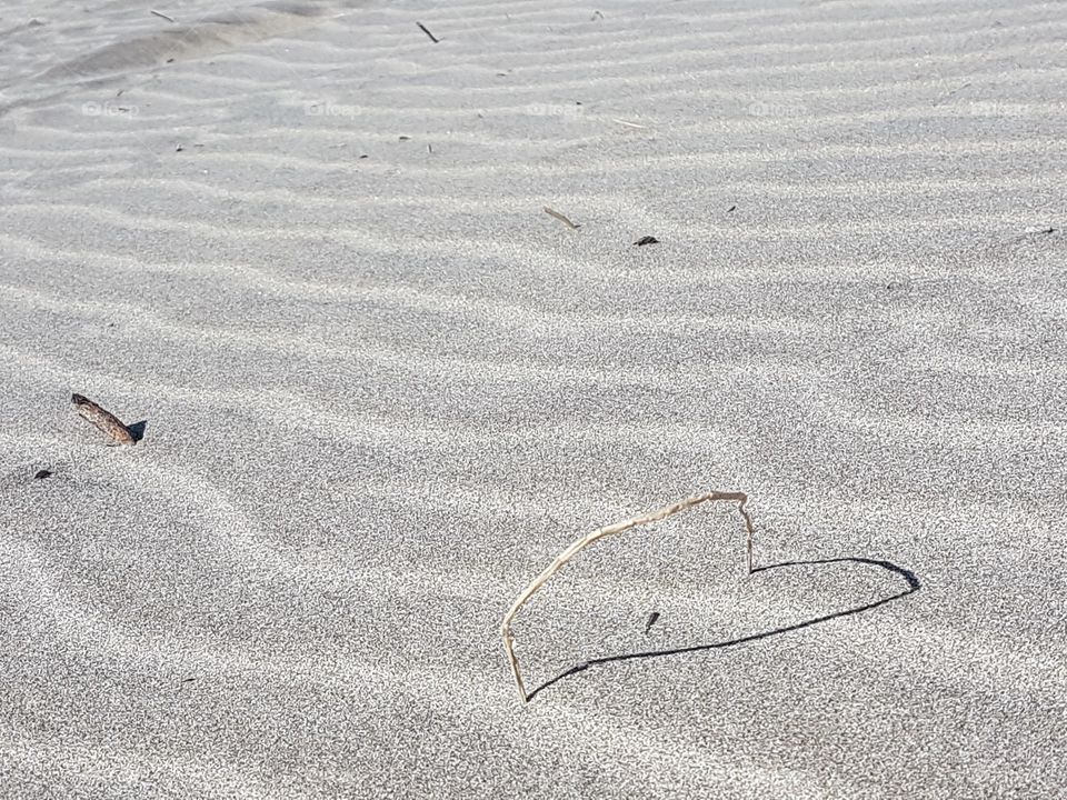 Herz im Sand