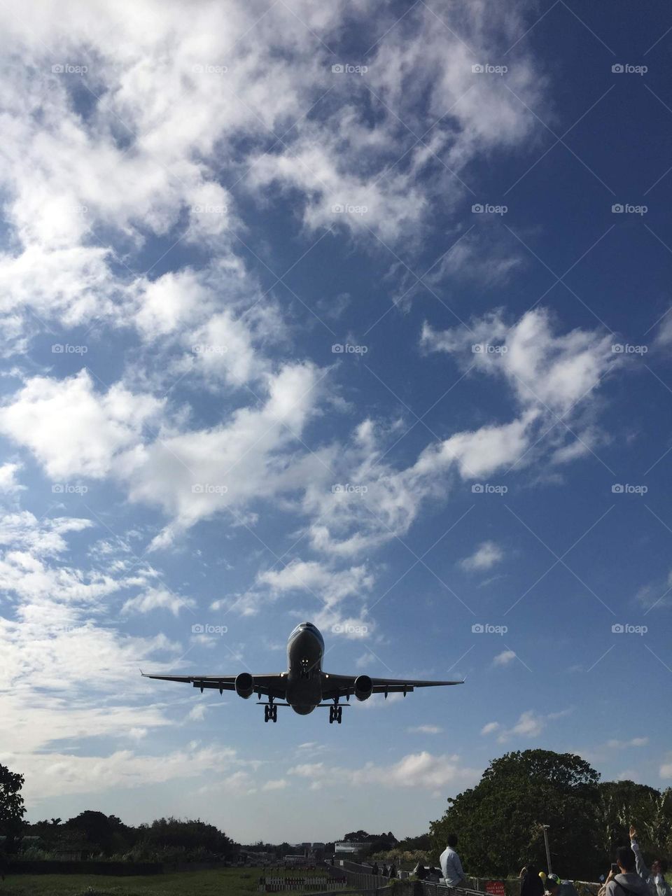 The plane is landing.