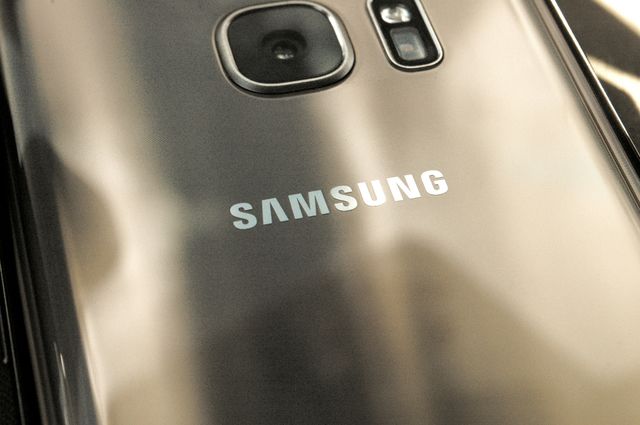 SAMSUNG GALAXY S7