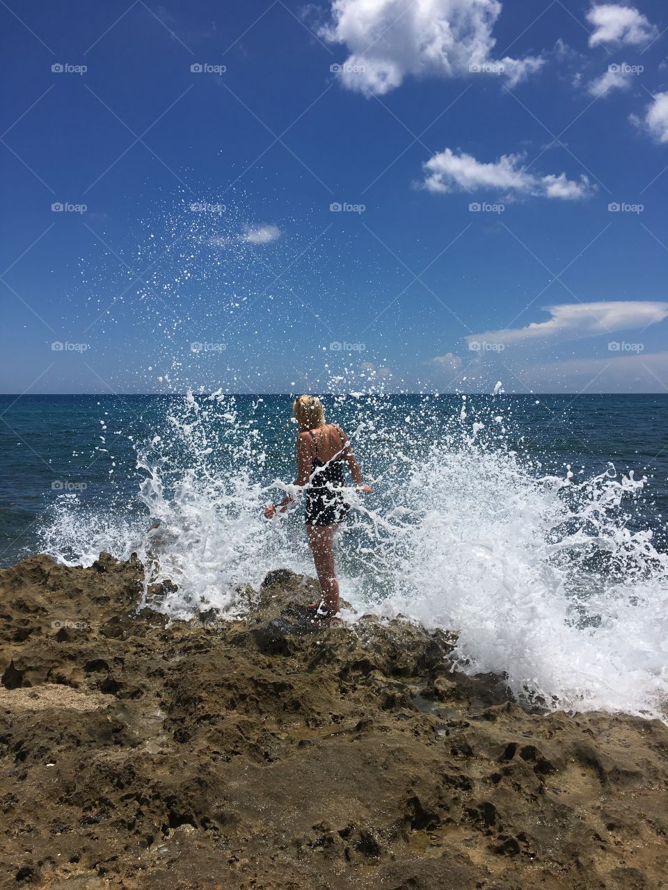 Splash against a coral reef 