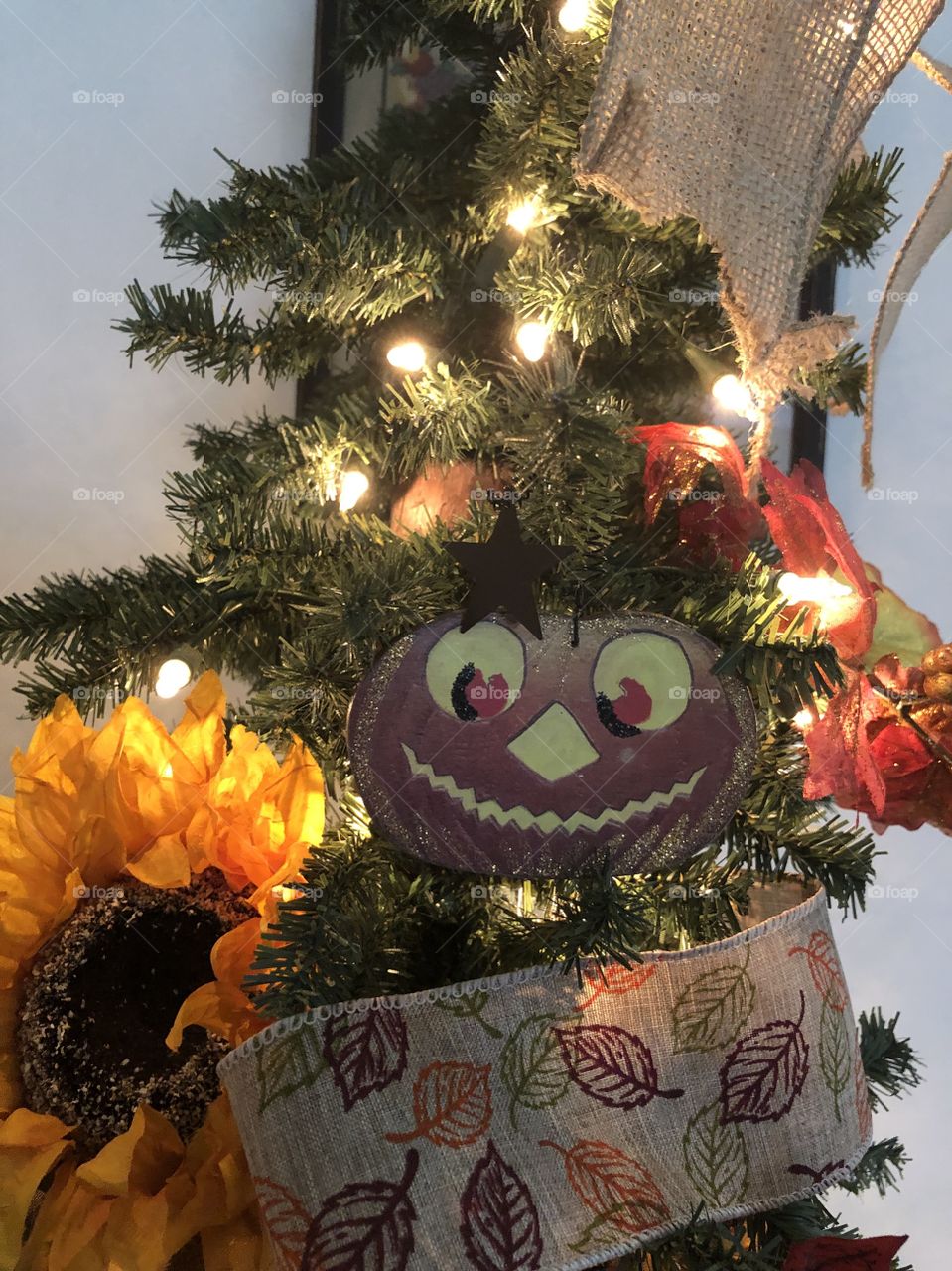 Halloween Fall decorative tree 