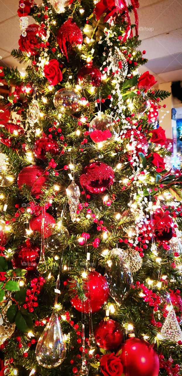 Berry red ornament tree