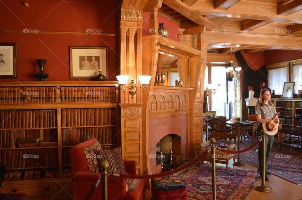 Ranger giving a tour at Garfield National Historic Sitr