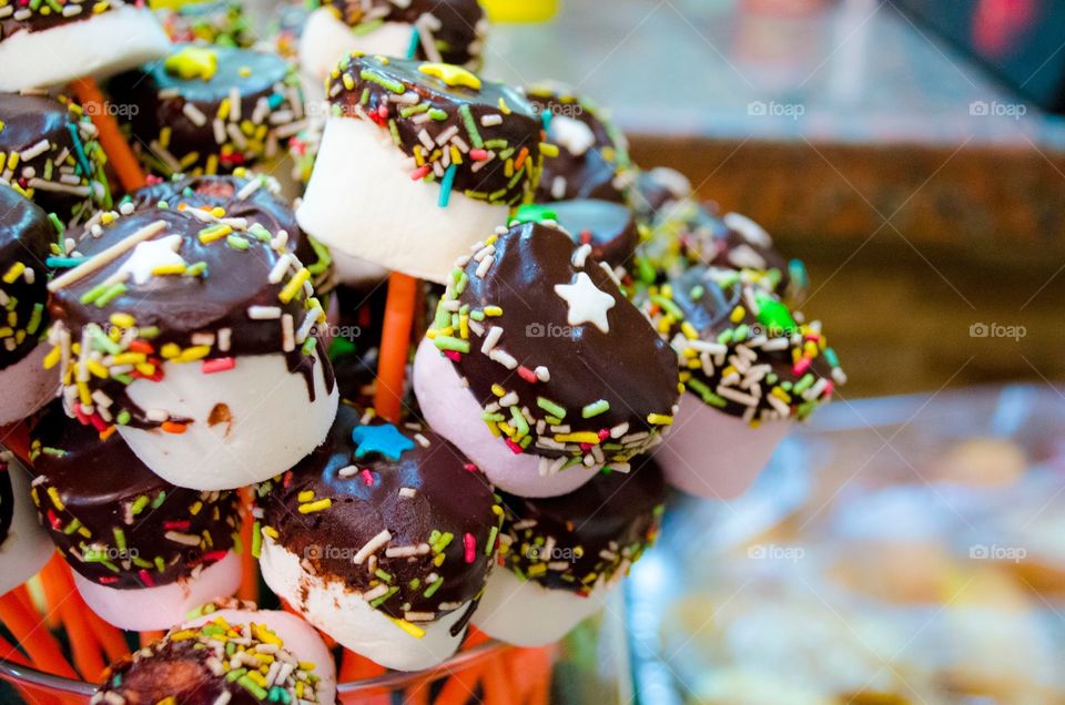 Marshmallow Pops in Sprinkles