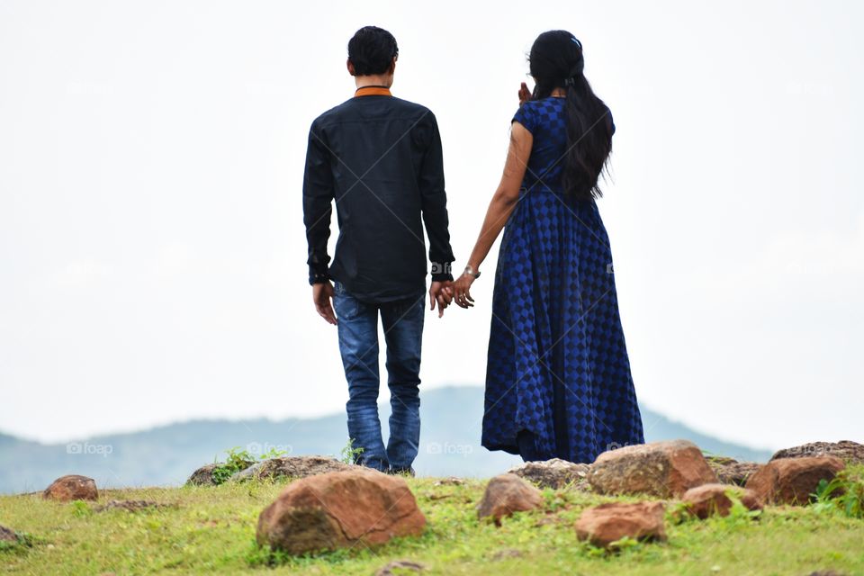 Couple First meet movement Shot on Camera