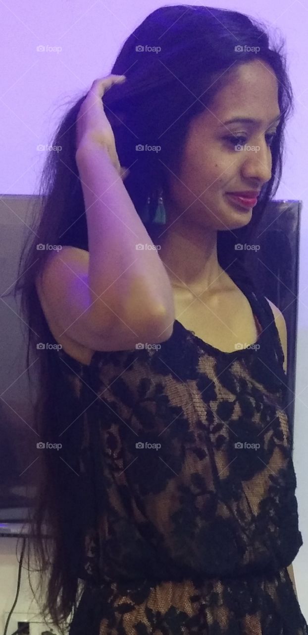 A professional woman who is determined and intelligent in a way that makes you want to better yourself in order to not be left behind. Also a woman with a gentle kindness that makes people want to befriend her.