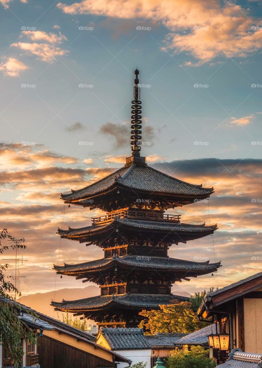  A georgeous shot of the Yasaka Pagoda in Kyoto
