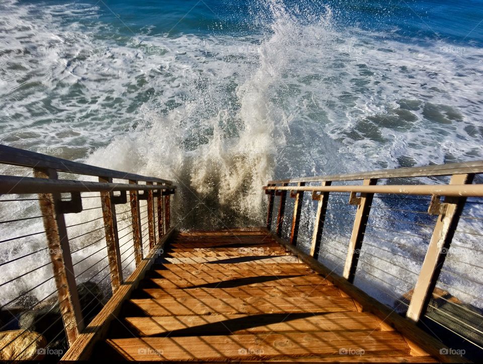 Dramatic Wave Breaking in Stairs 