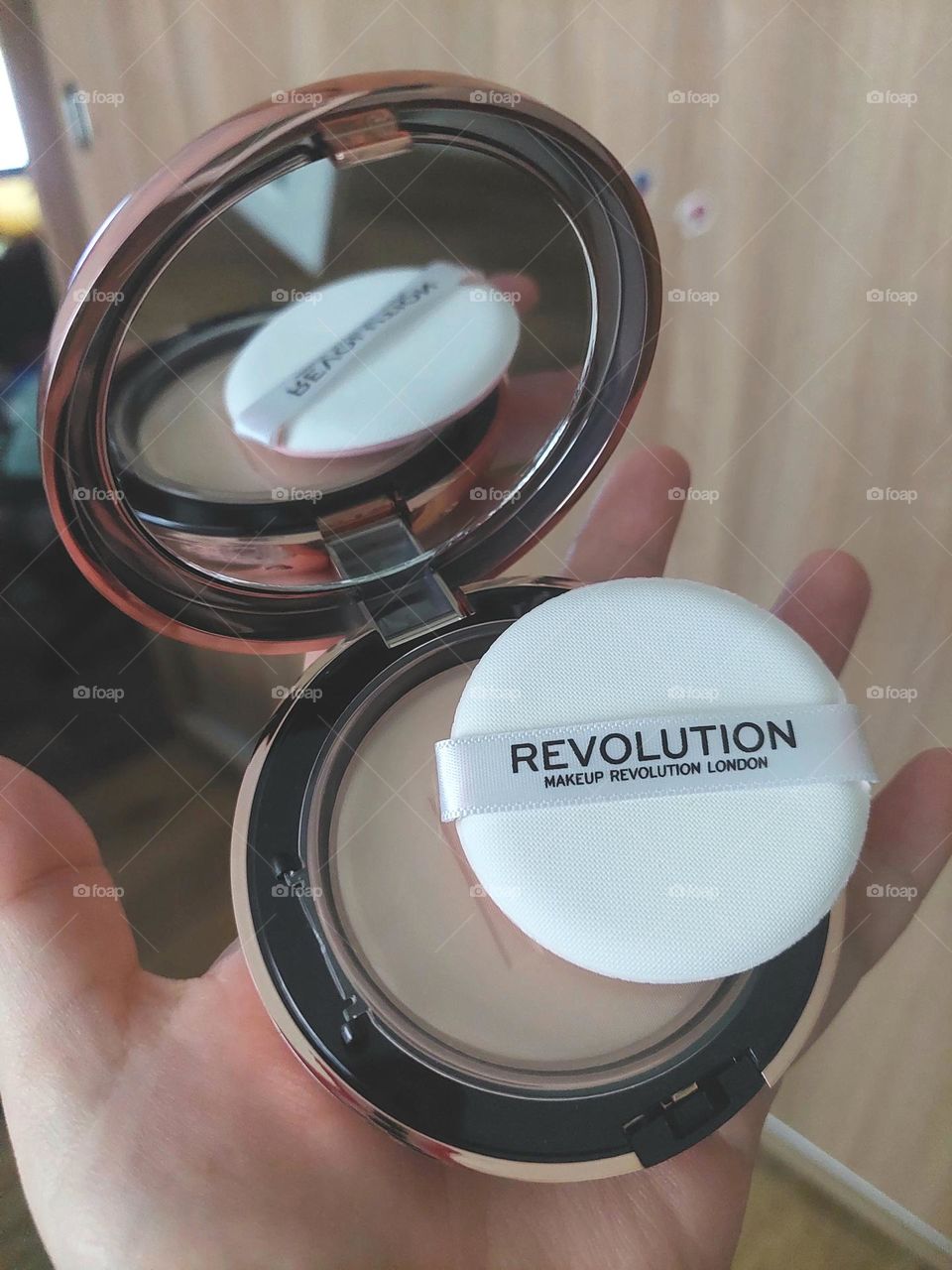 The makeup revolution of London