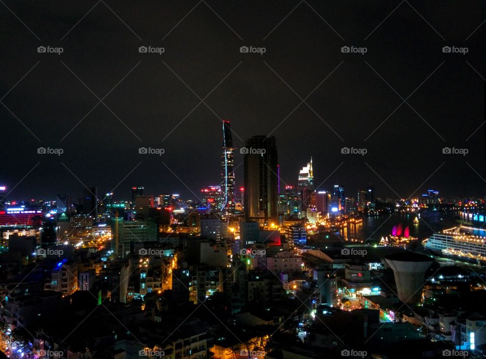 Saïgon by night