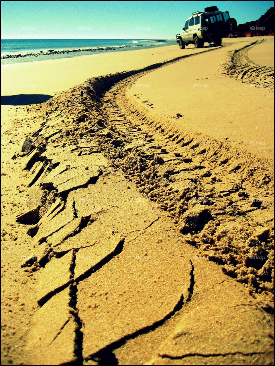 beach explorer