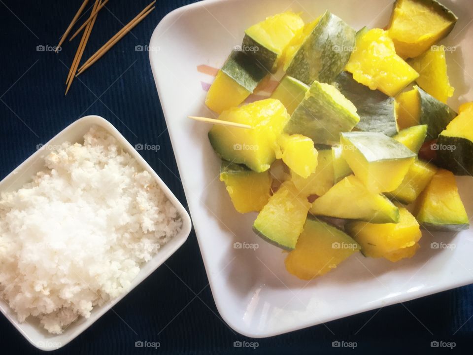 A healthy breakfast idea with pumpkins 