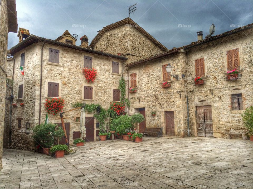 Castel Trosino, old square view