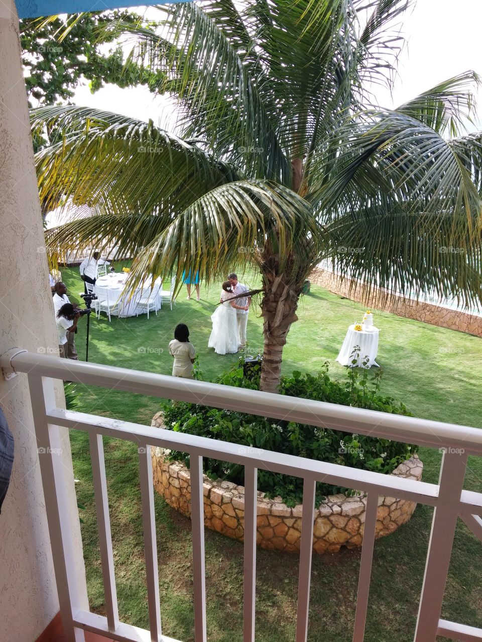 Wedding. A couple getting married in Jamaica 