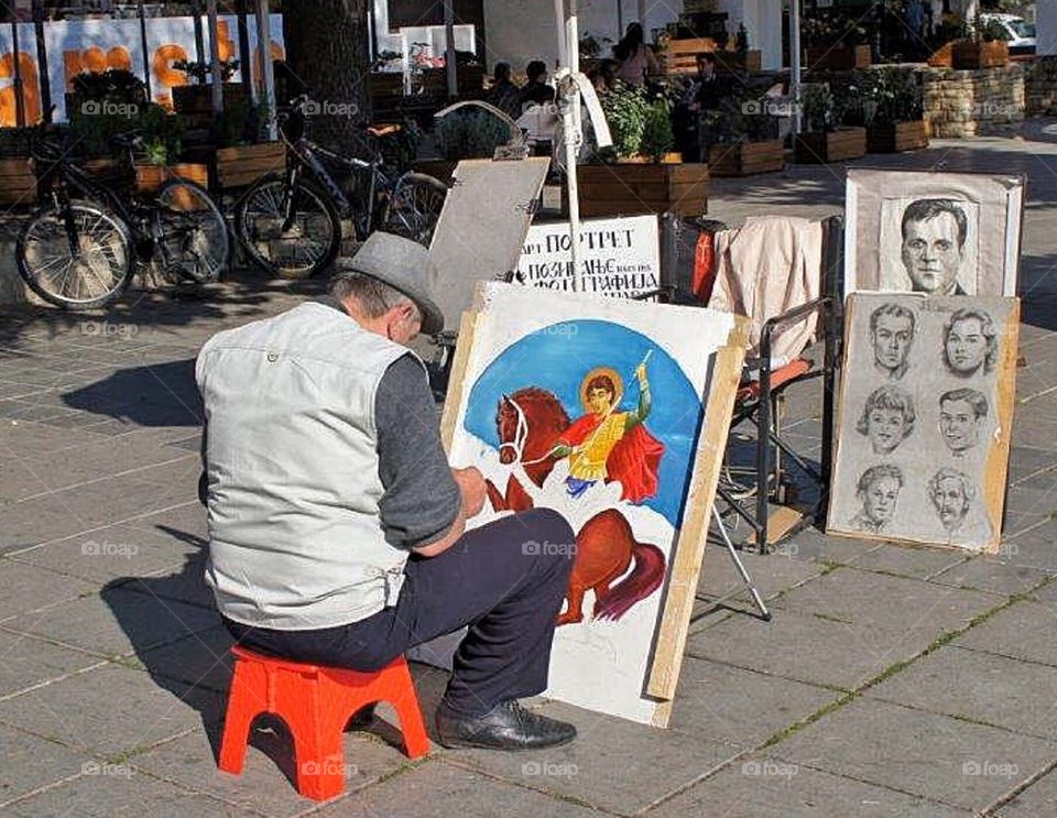 Street artist in Ohrid Macedonia 