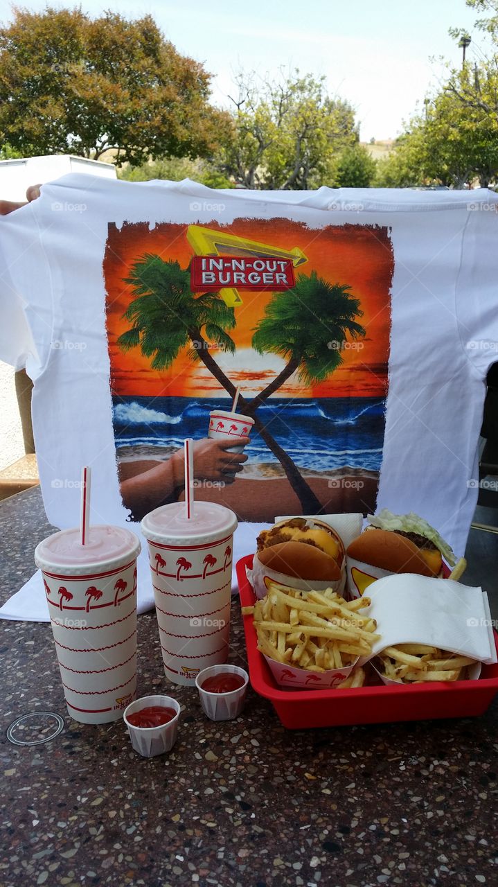 In-N-Out Lunch with New T-Shirt. Everyone loves In-N-Out and who doesn't love a new t-shirt! May 11, 2015