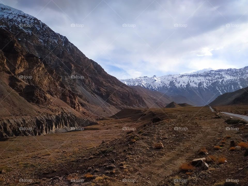 A amazing view of Mount Everest mountain