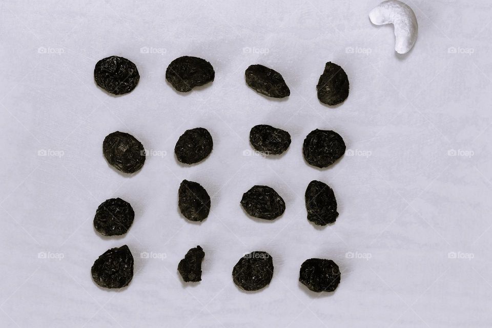 Weintrauben  auf weissem Untergrund