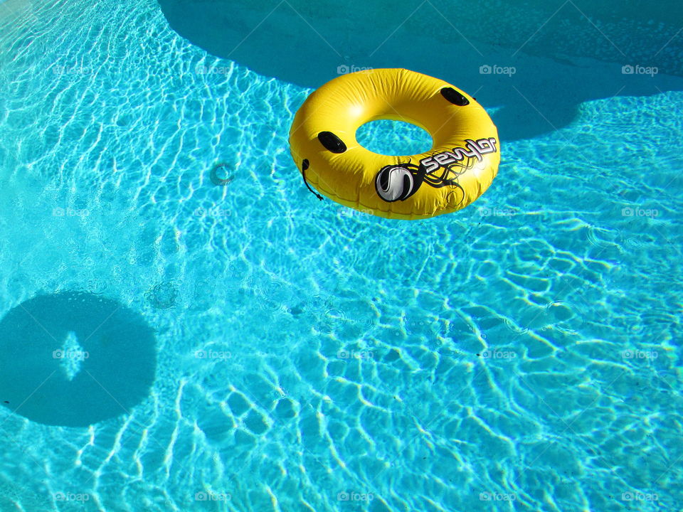 pool float, summer time fun