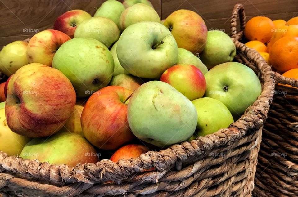 Apples in the basket