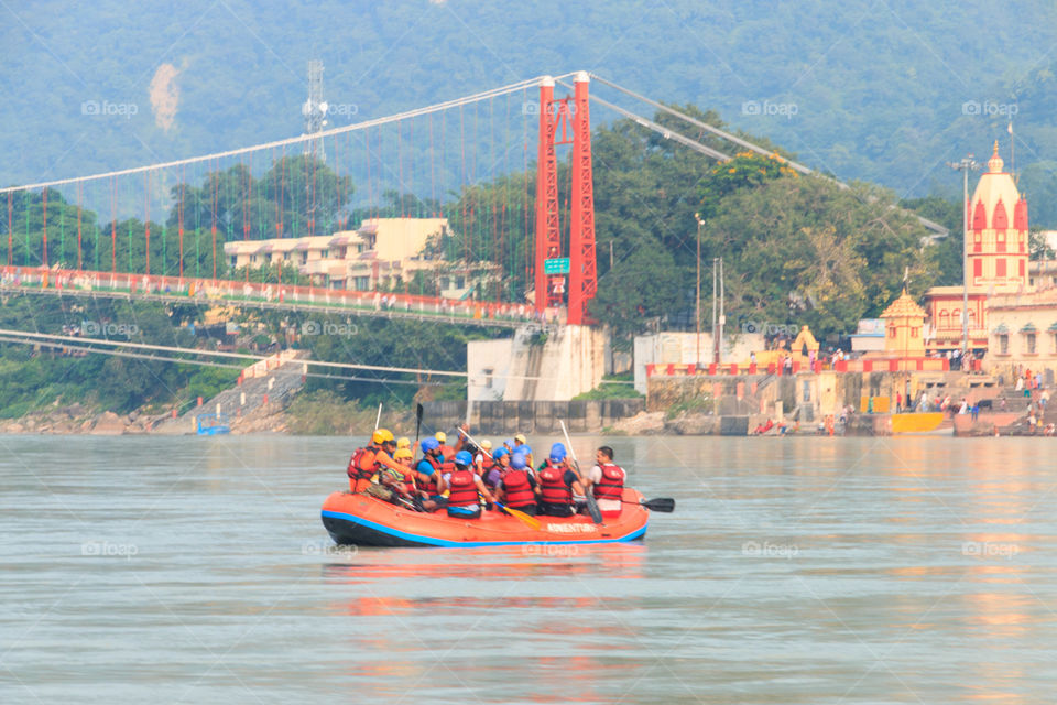 river rafting at rishikesh