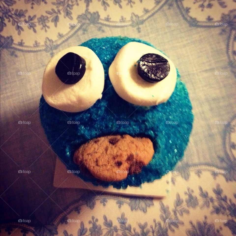 Cupcake or cookie