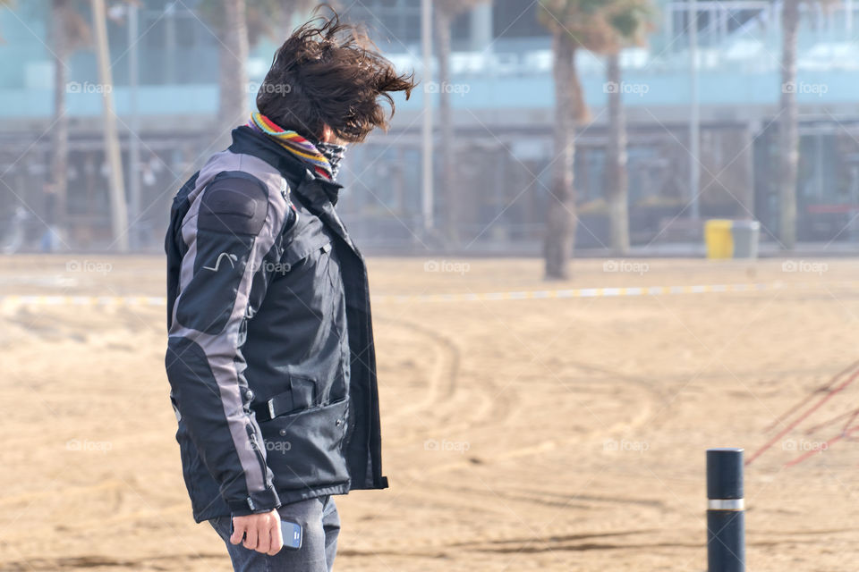 Viento de invierno en la playa