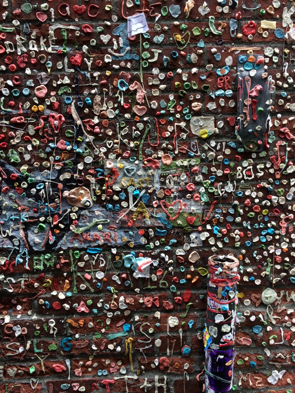 Chewing gum wall 