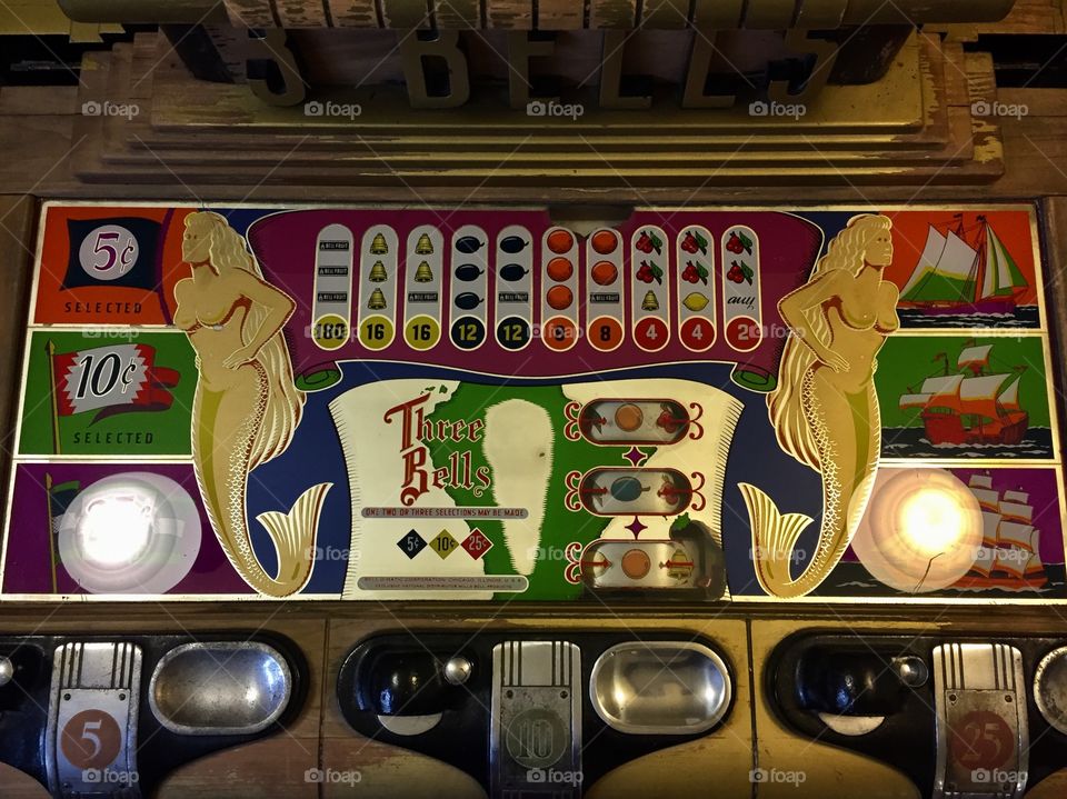 Vintage slot machine 