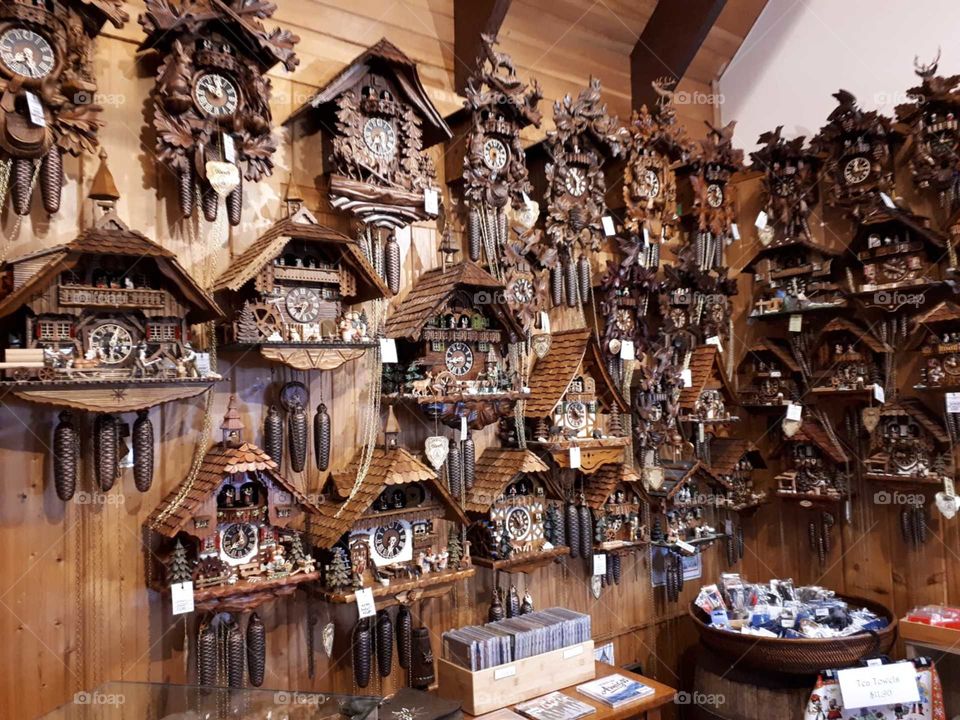 Cuckoo clocks 