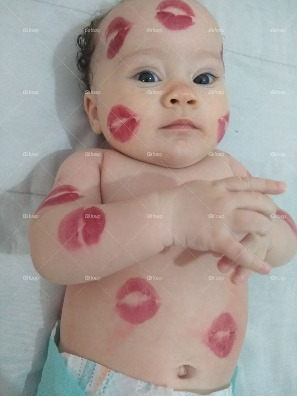 baby kiss
