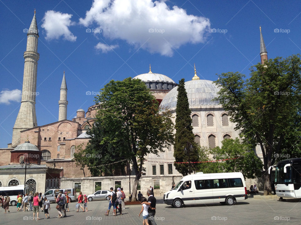 people travel bus cloud by linhof