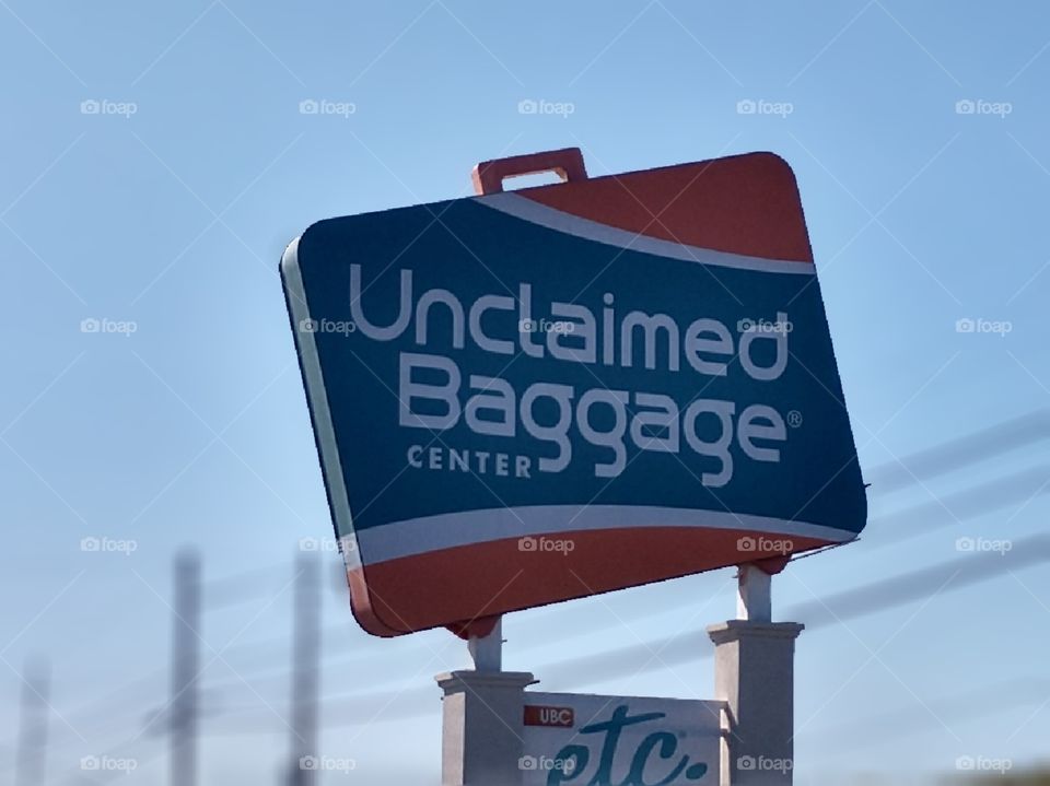 Unclaimed Baggage Center, Scottsboro, AL
