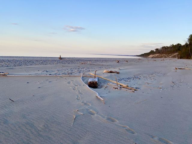 The Sandy shores of Lakes Superior in the Upper Peninsula of Michigan