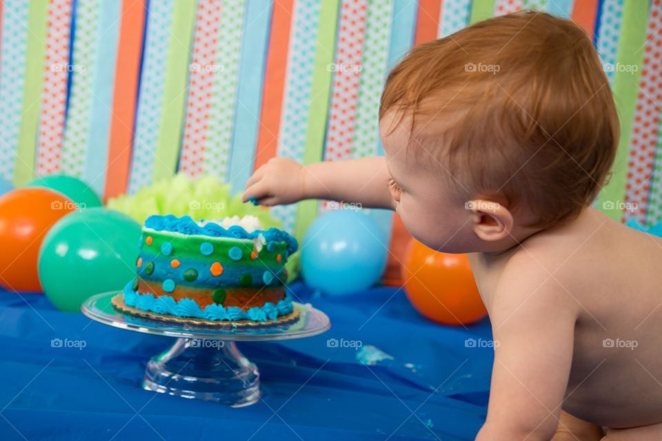 Baby's first cake 