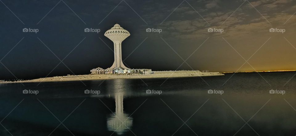 As one of the iconic city landmarks, Khobar Water Tower is a 3-storey building located on an island surrounded by